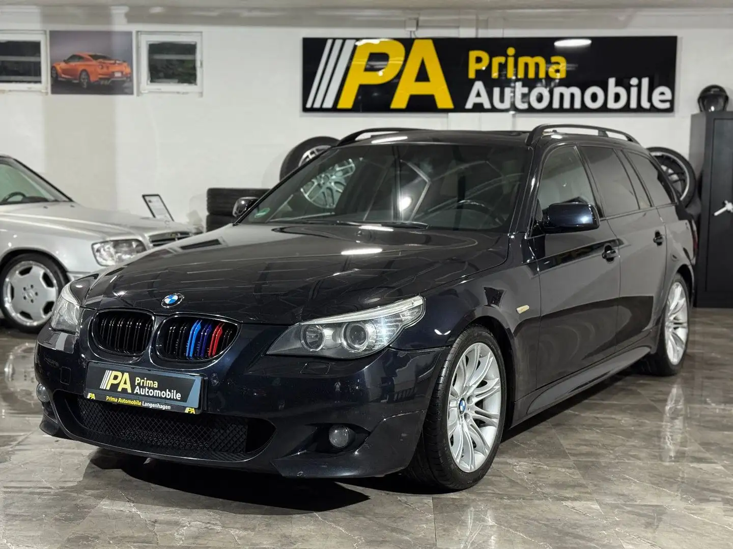 BMW 520 d Touring Edition Sport / M-Paket Pano Autom. Zwart - 1