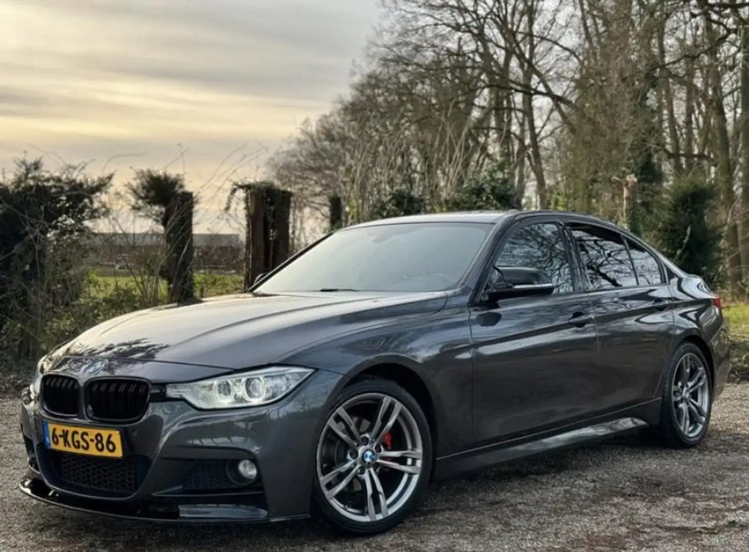 BMW 320 High Executive, M-sport, Automaat, NAP, 267PK+ Grijs - 1