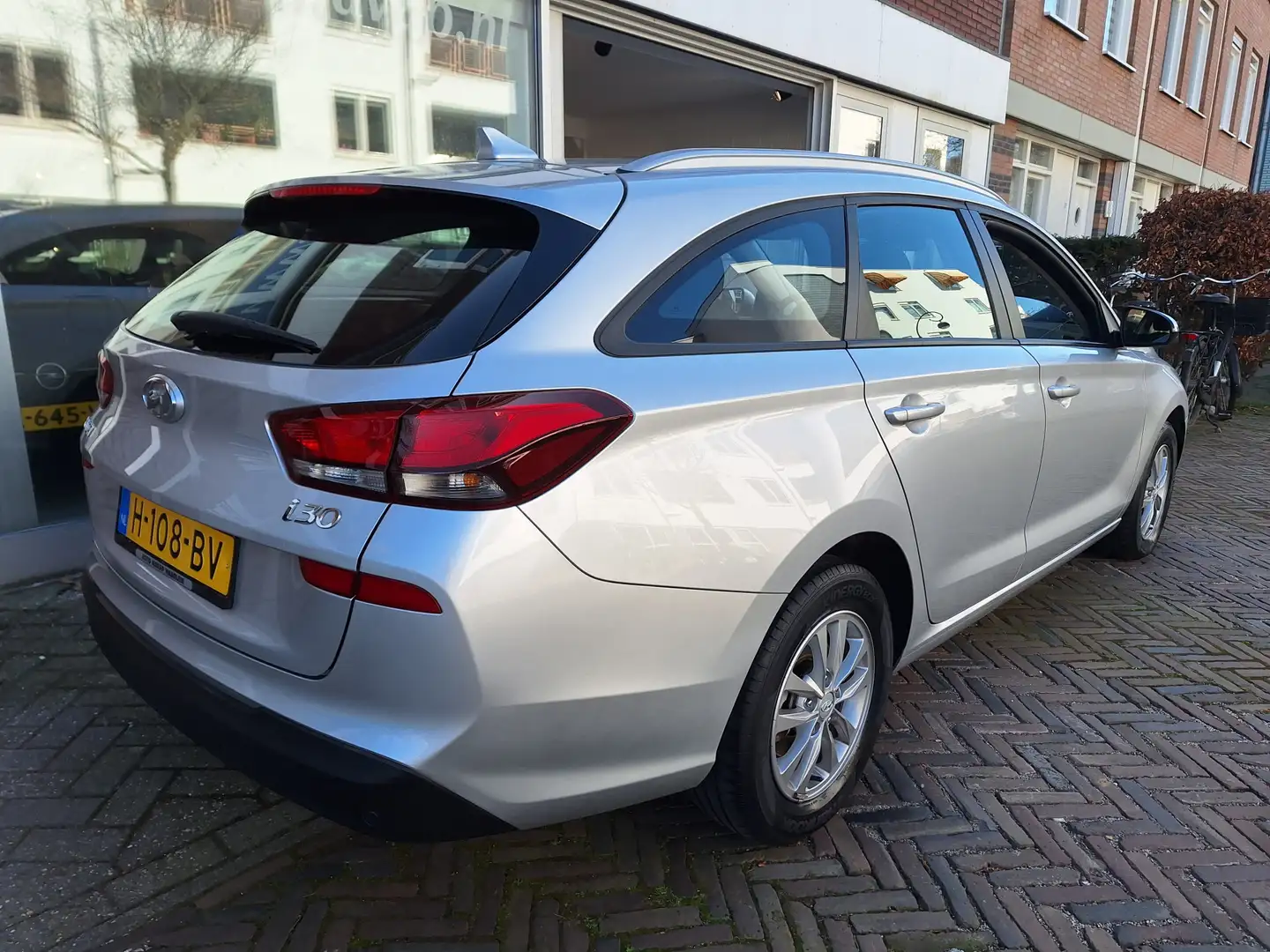 Hyundai i30 Wagon 1.0 T-GDI Comfort /Camera/Navi/Apple/Android Grau - 2
