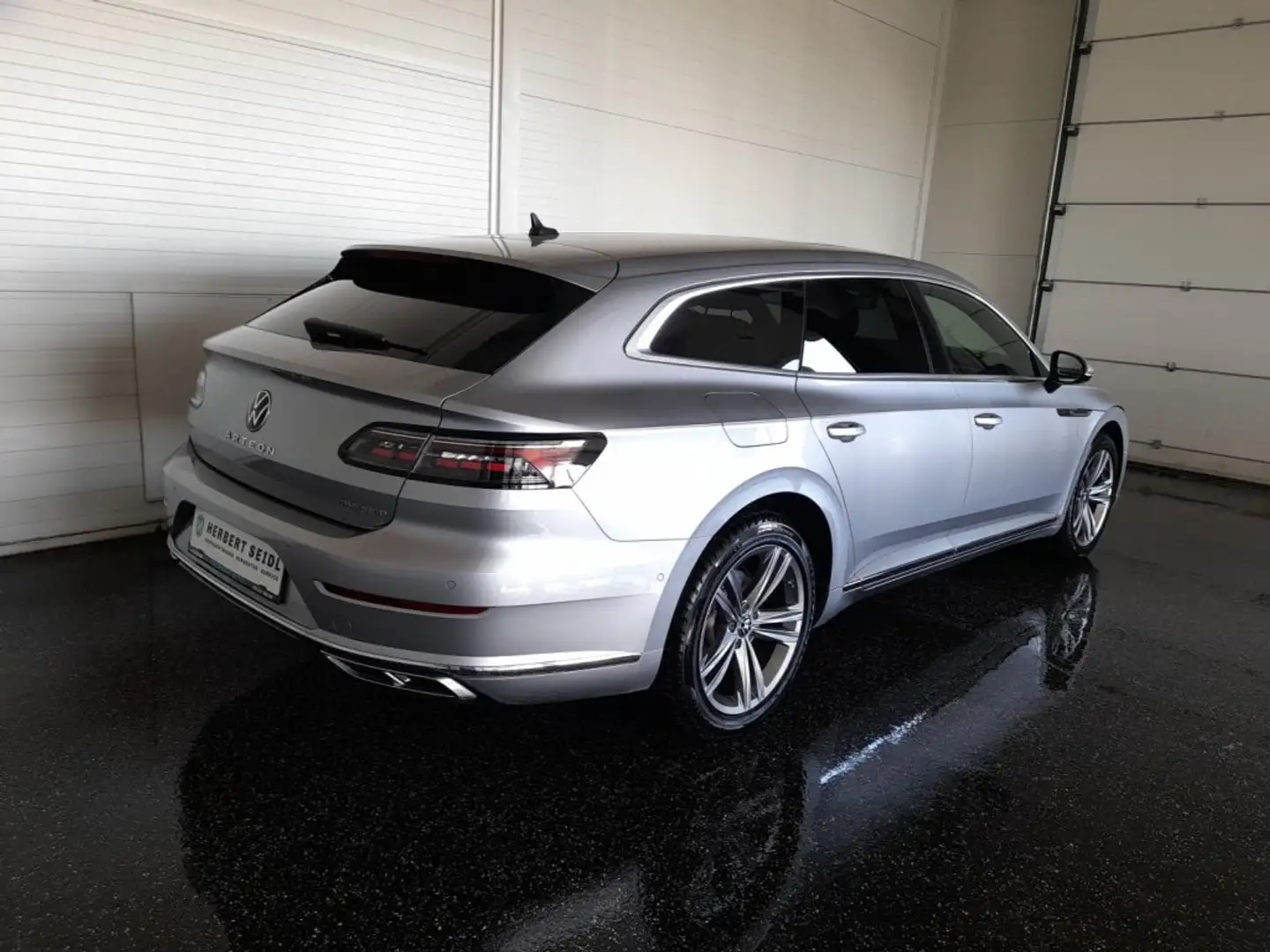 Volkswagen Arteon SB R-LINE PHEV DSG *SKY / STANDHZG / IQ-LIGHT LED / 19 ZOLL / DCC / VIRTUELL / NAVI / AHV & 360°KAMERA / ACC / E-KLAPPE* Silber - 2