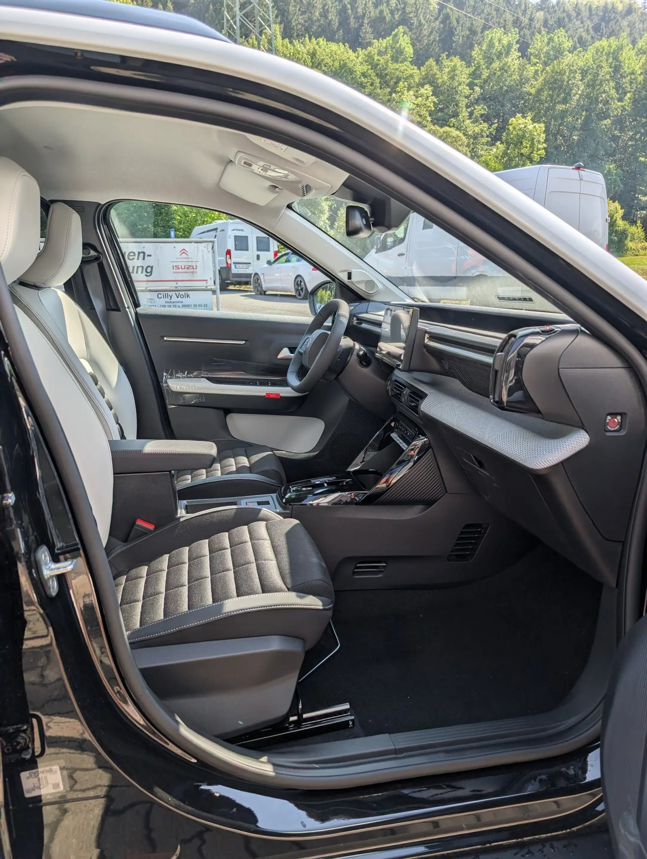 Citroen C3 Aircross Hybrid 145 MAX *Winter Paket* — photo 12