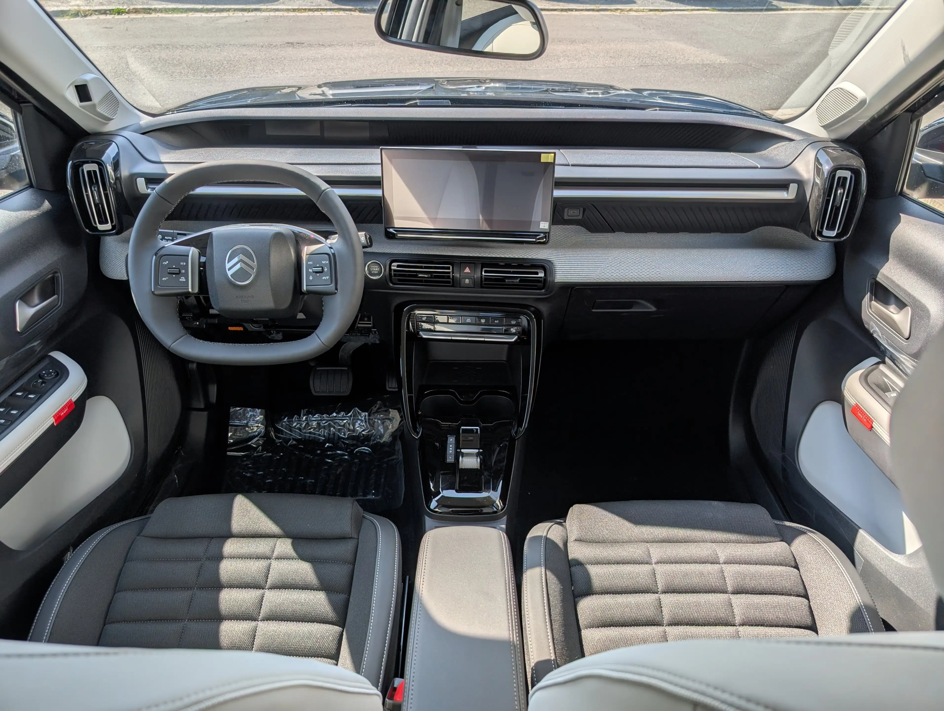 Citroen C3 Aircross Hybrid 145 MAX *Winter Paket* — photo 8