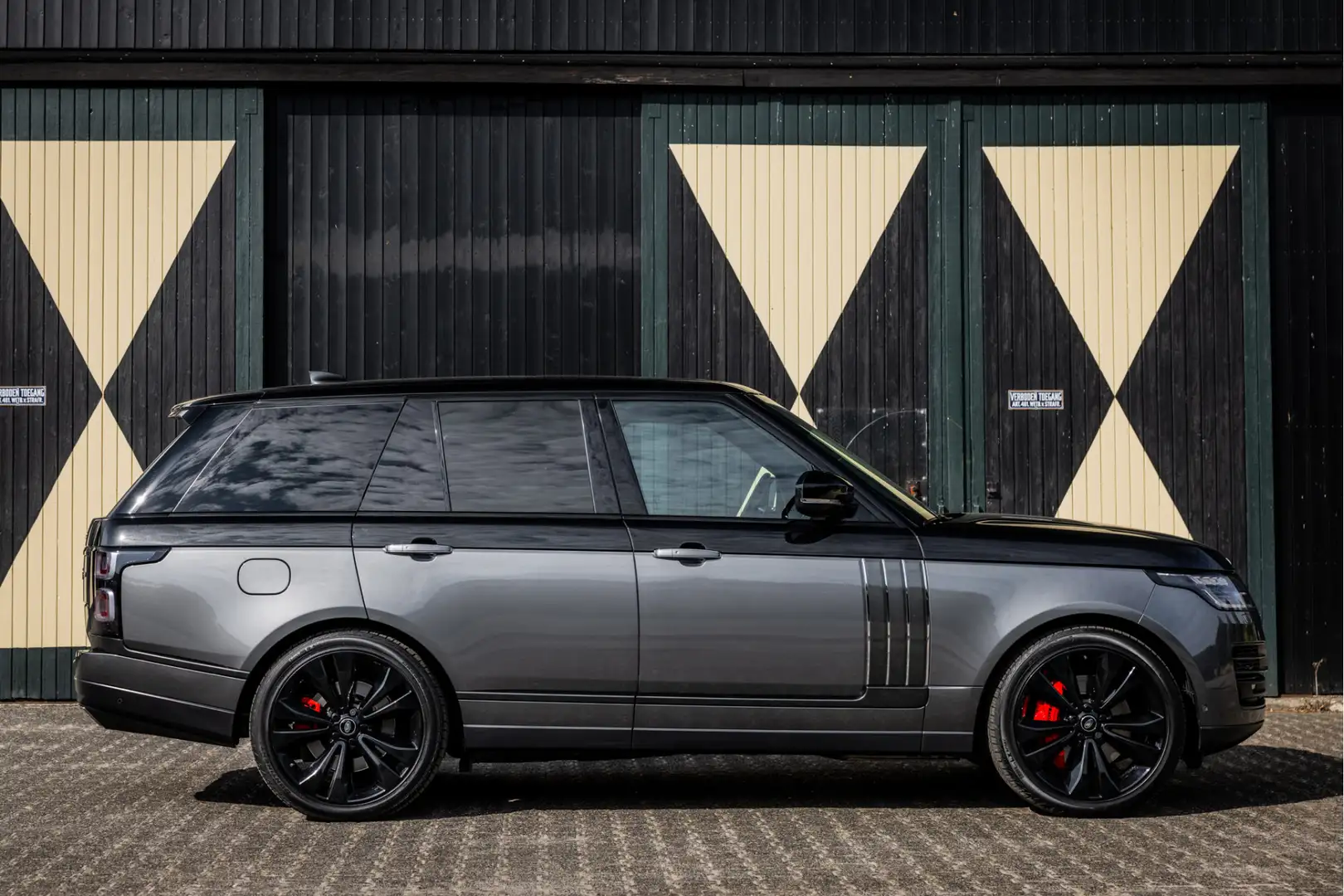 Land Rover Range Rover 5.0 V8 SC SVAutobiography Dynamic 565PK Nieuwstaat Zwart - 2