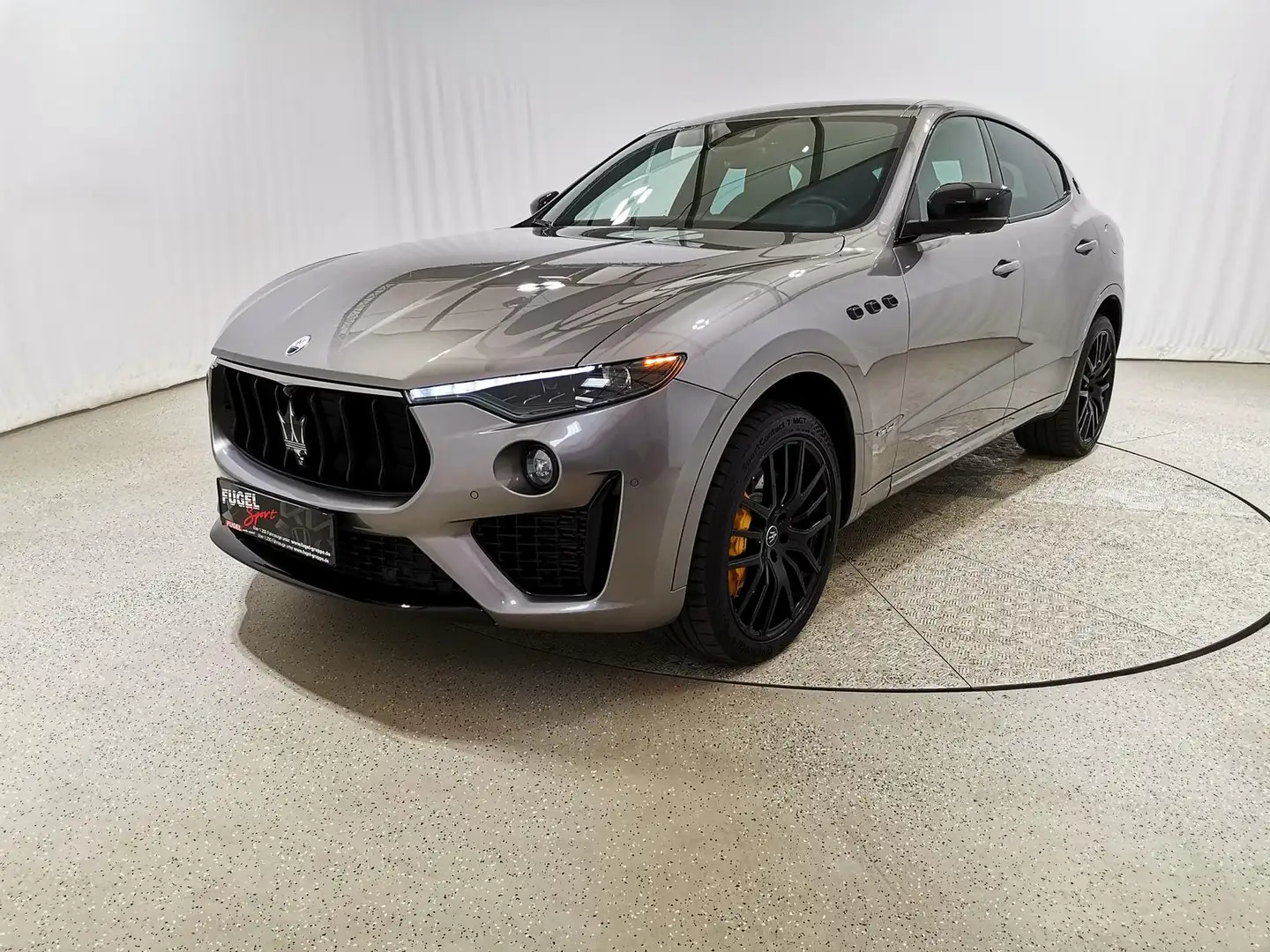 Maserati Levante GranSport GTS SQ4 Luft|SOFTCLOSE|PANO|H&K Grau - 2