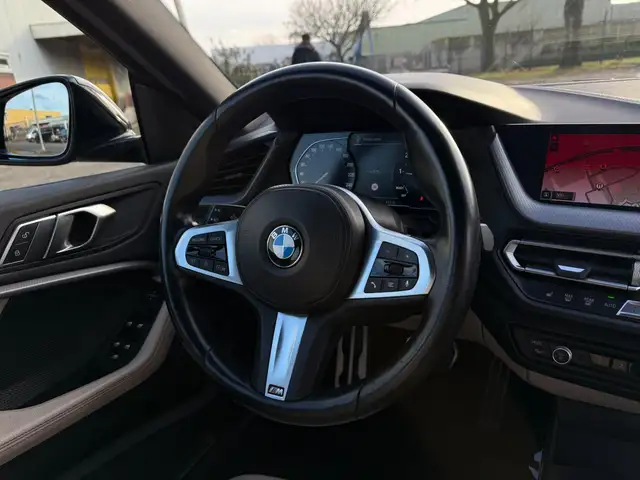 BMW 2 Series view 18