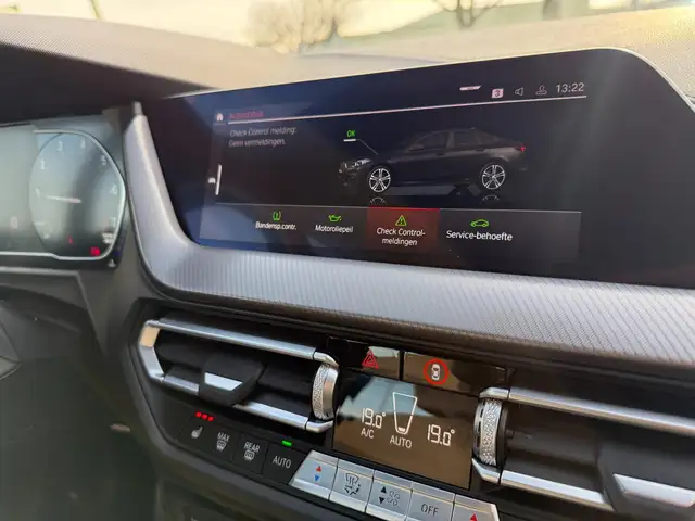 BMW 2 Series view 20