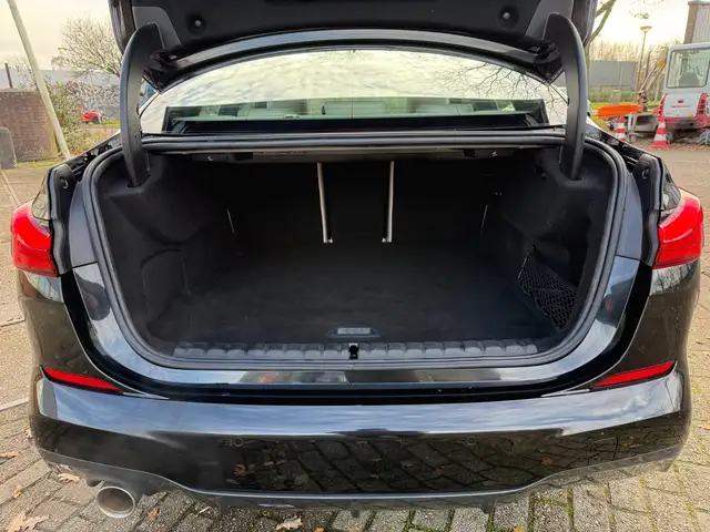 BMW 2 Series view 21