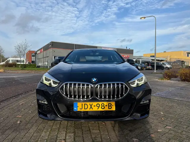 BMW 2 Series view 11