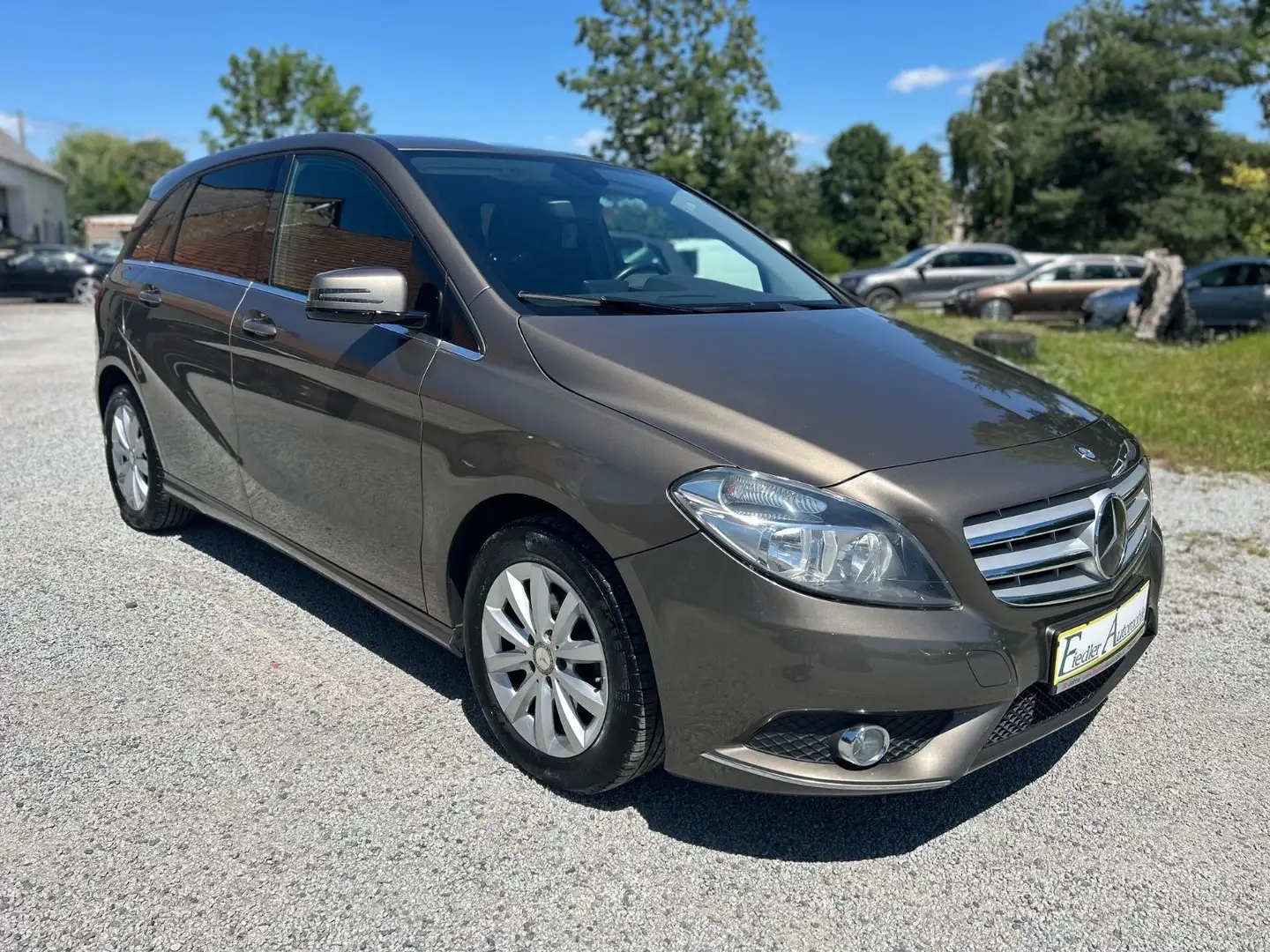 Mercedes-Benz B 180 / Klima / Sitzhzg. / Navi / 92TKM Gold - 2
