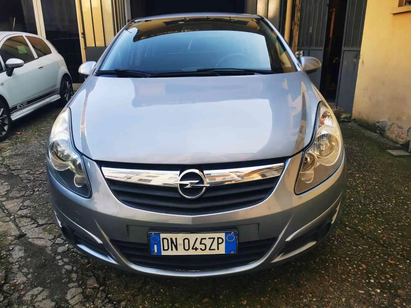 Opel Corsa 1.2 5 porte Club Blauw - 2