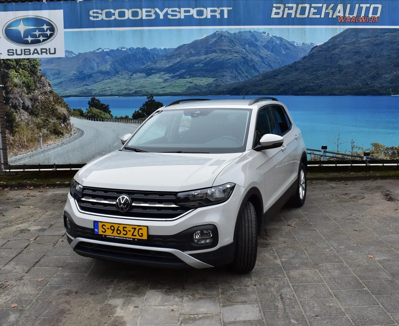 Volkswagen T-Cross 1.0 TSI 95pk Life Gris - 1