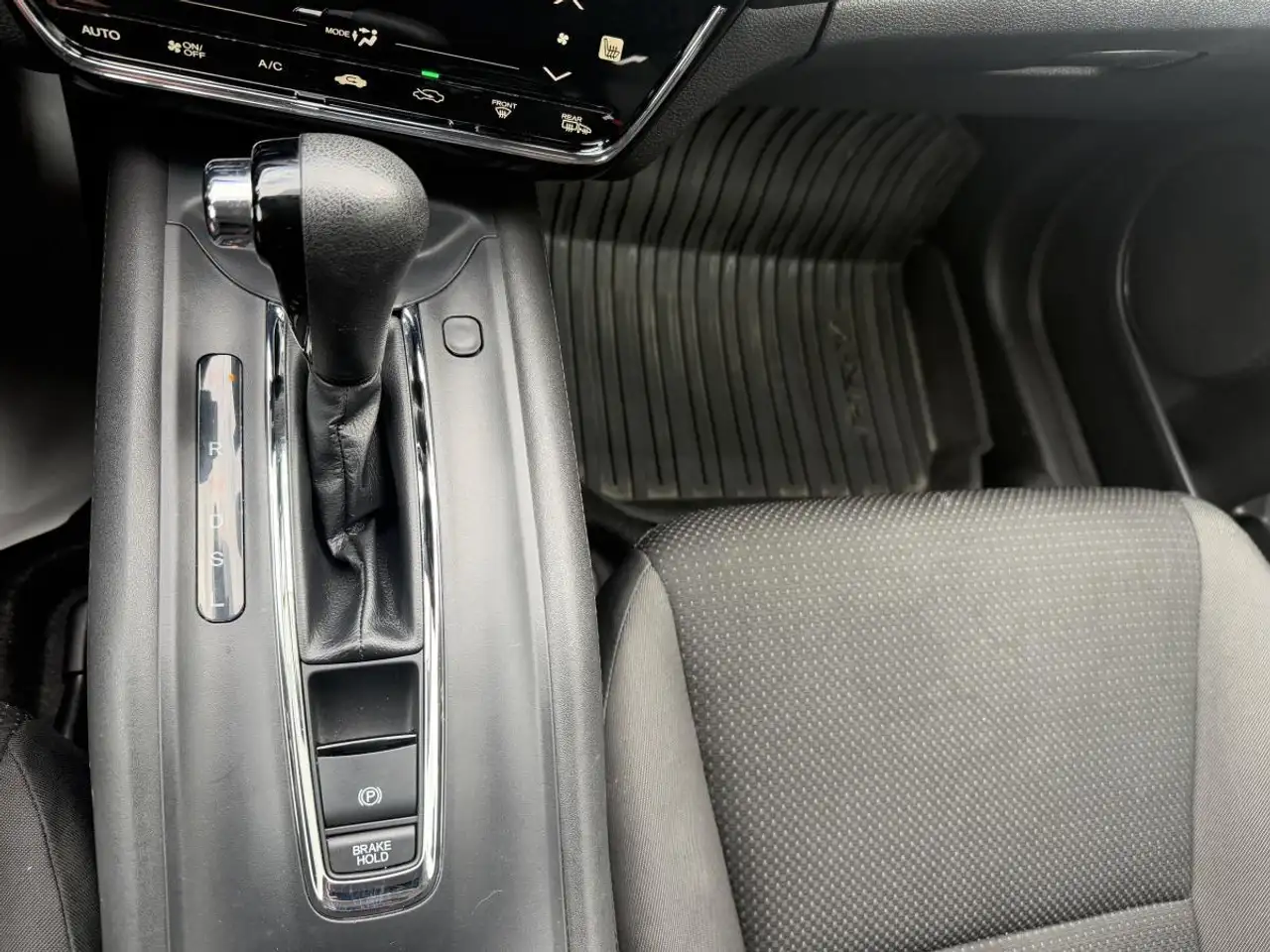 Honda HR-V fotografie Honda HR-V