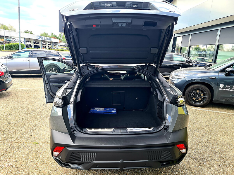 Peugeot 408 1.2 Hybrid 145 GT (EURO 6e) — photo 12