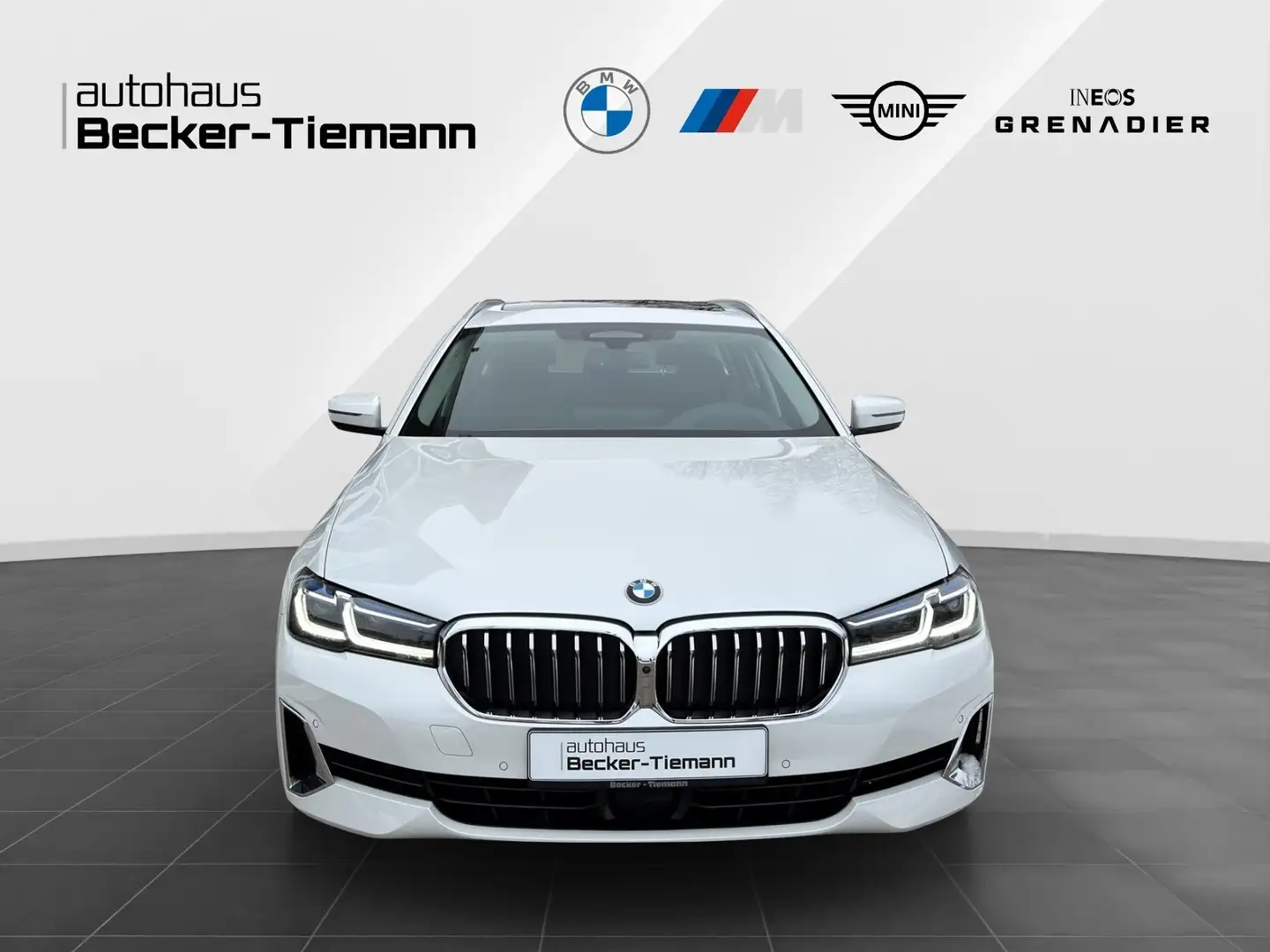 BMW 520 d Touring / AHK / Pano / Lkrd heiz / DAB / Sitzbel Blanc - 2