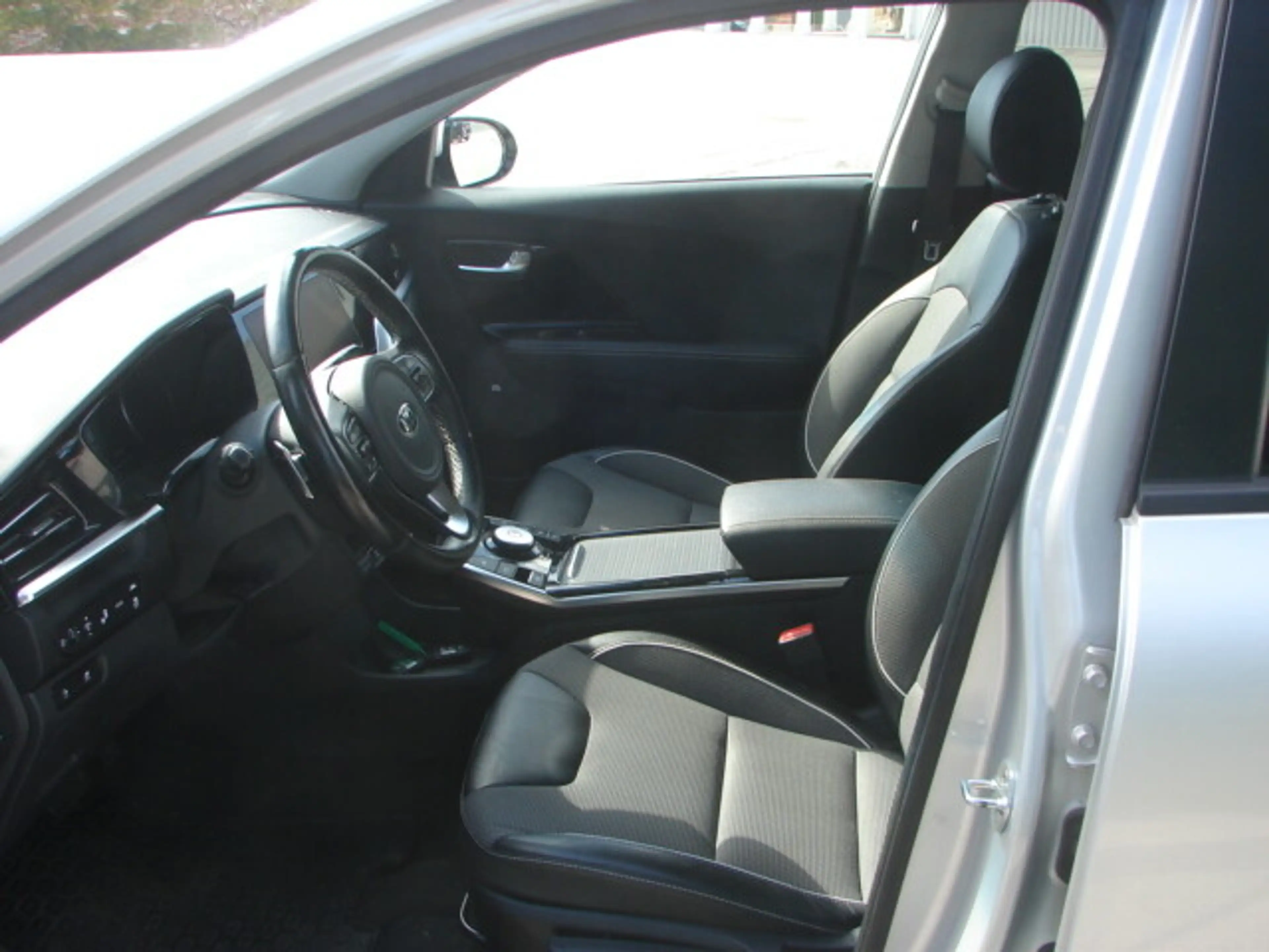 Kia e-Niro Niro EV 64kWh long Range Gold Aut. — photo 12