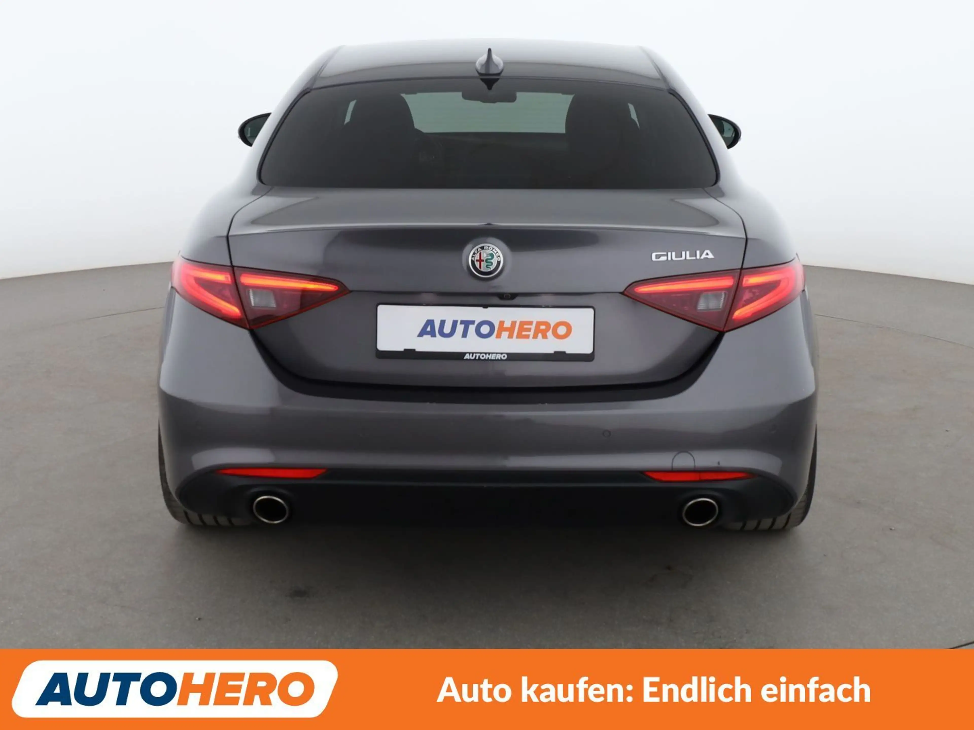 Alfa Romeo Giulia 2.2 JTDM Super Aut.*NAV*TEMPO*CAM*PDC*SHZ*ALU* — photo 5