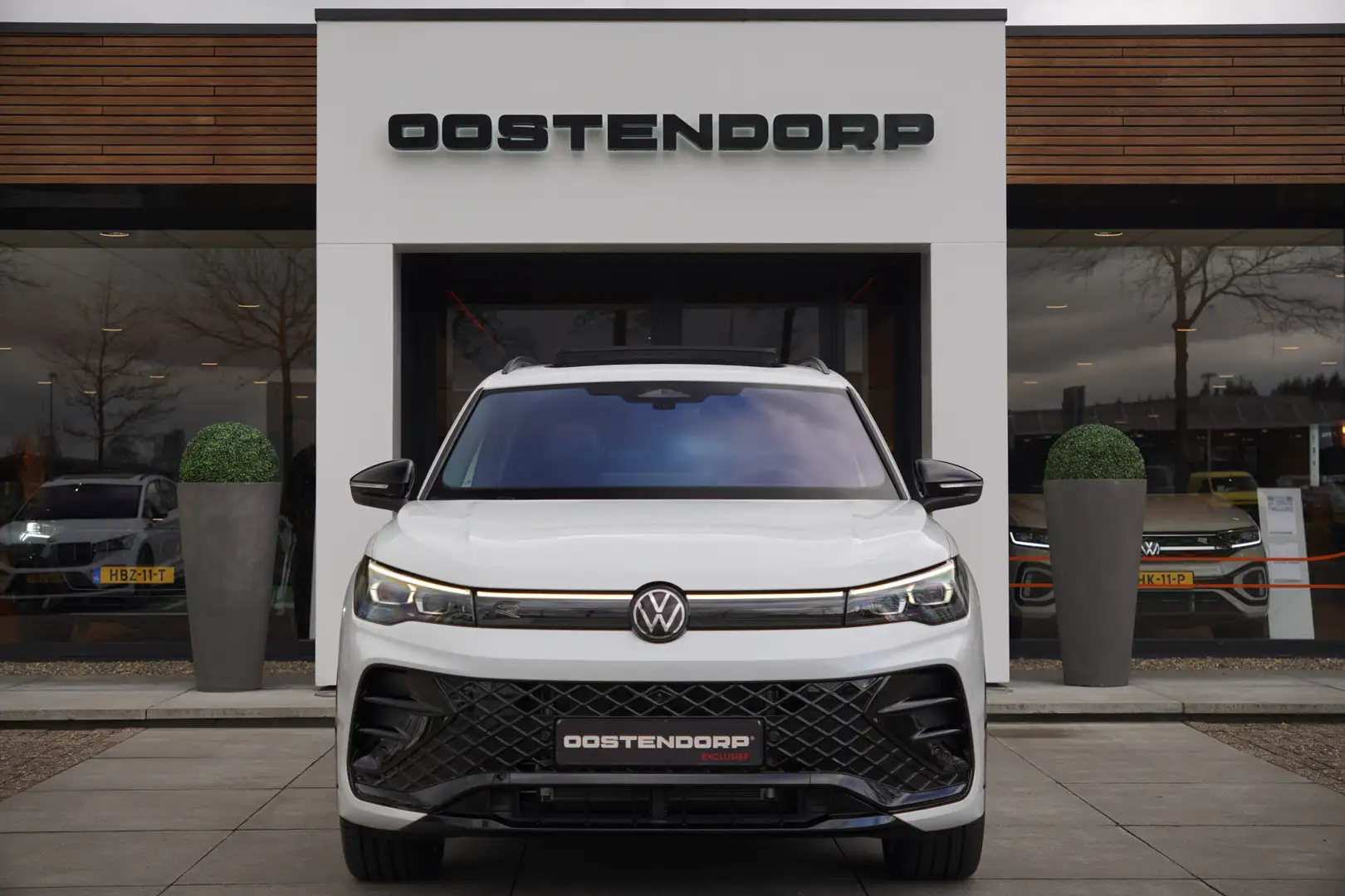 Volkswagen Tiguan 1.5/272pk eHybrid R-Line Blackstyle VOL!|2025|Pano Wit - 2