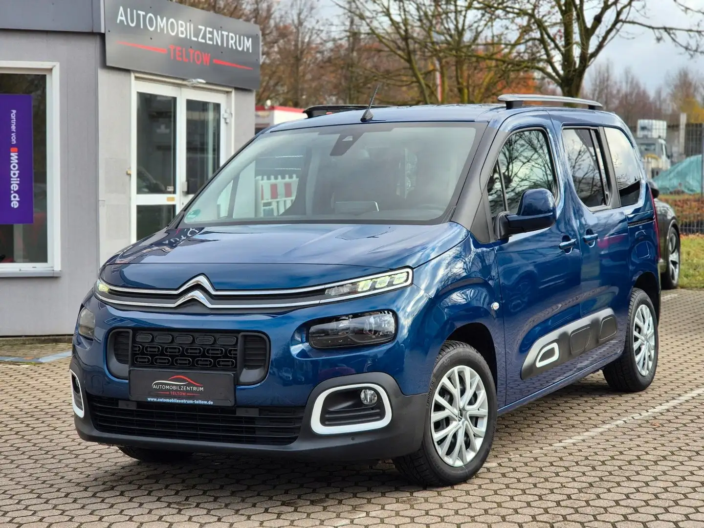 Citroen Berlingo 1.2 PureTech 130 Feel M aus 1. Hand AHK Blau - 1