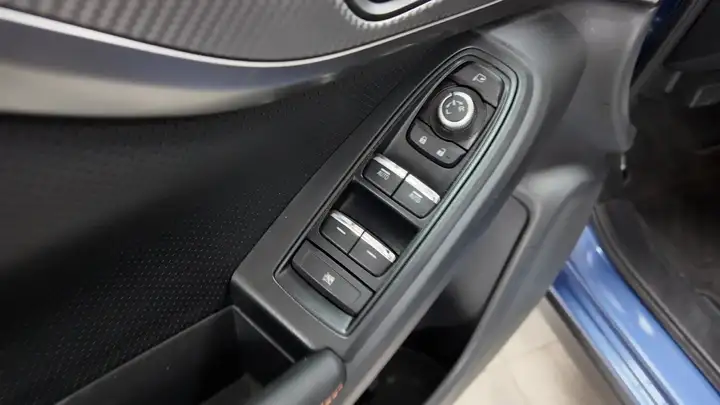 Subaru XV 2.0 Executive Plus CVT Lineartronic 2017, foto 19