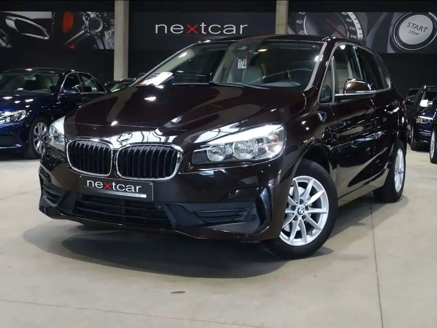 BMW 216 d Active Tourer *CUIR-HAYON ELECT-NAVI-CRUISE* Noir - 1