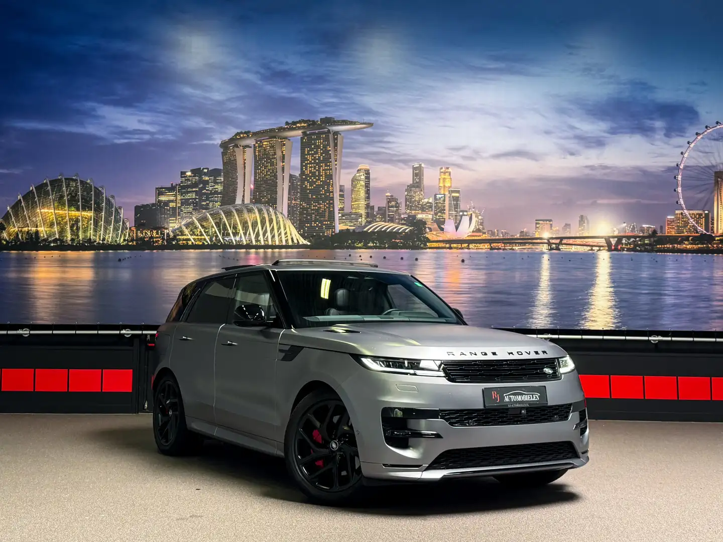 Land Rover Range Rover Sport P440e Dynamic SE MattGrey|Pano|360|Luchtv|Memory|S Gris - 2