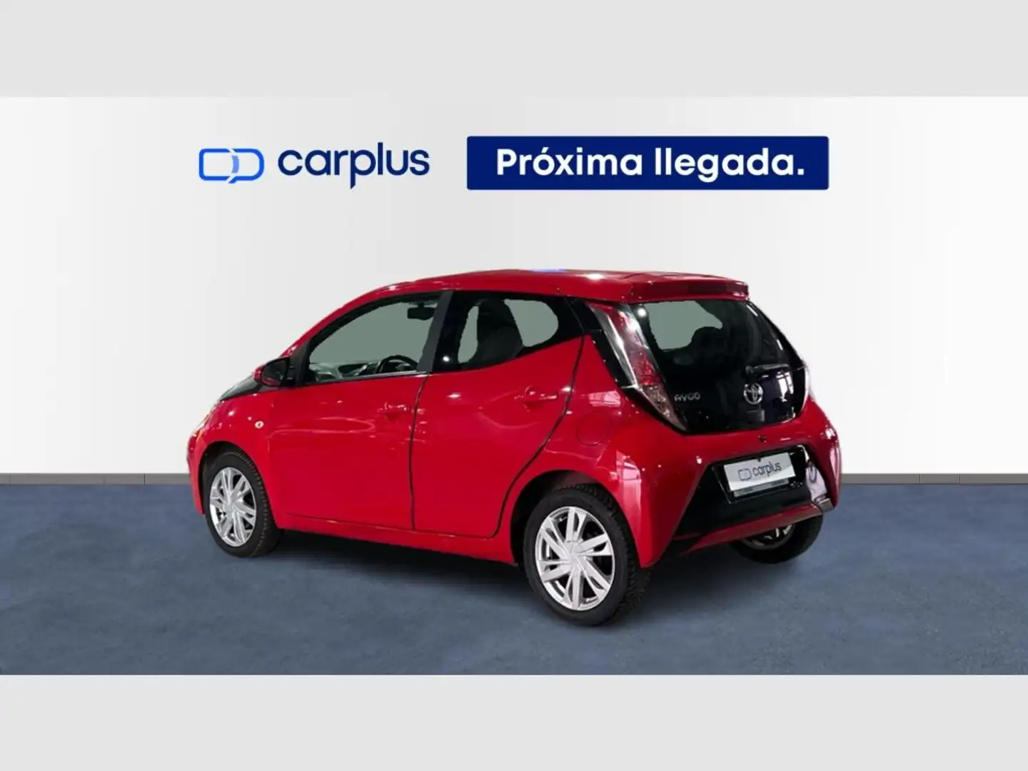 Toyota Aygo 70 x-play Rojo - 2