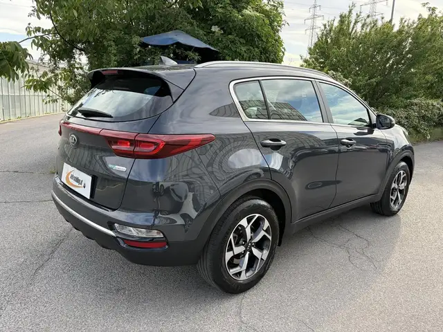 Kia Sportage view 3