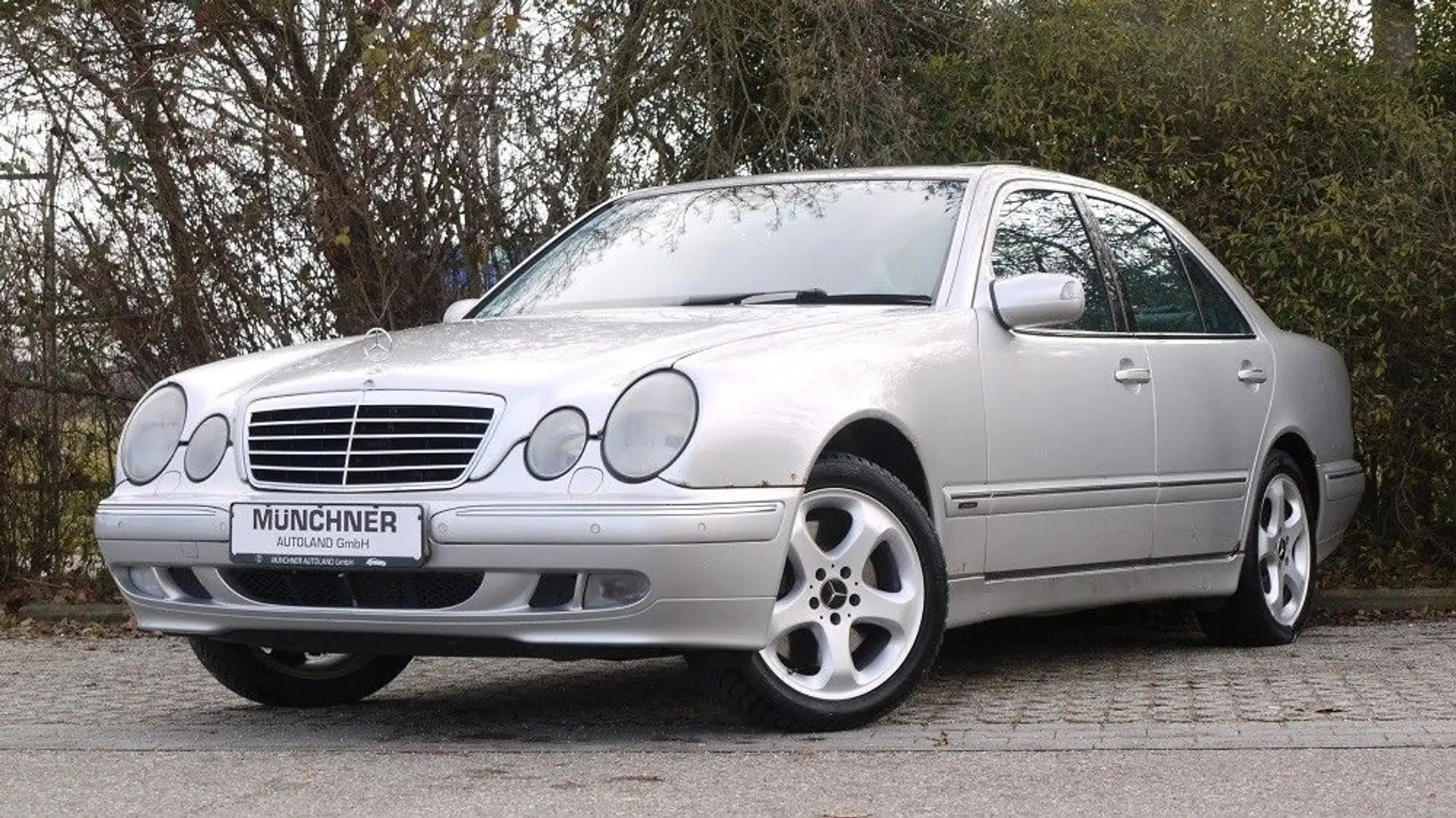 Mercedes-Benz E 430 4MATIC AVANTGARDE Сірий - 2