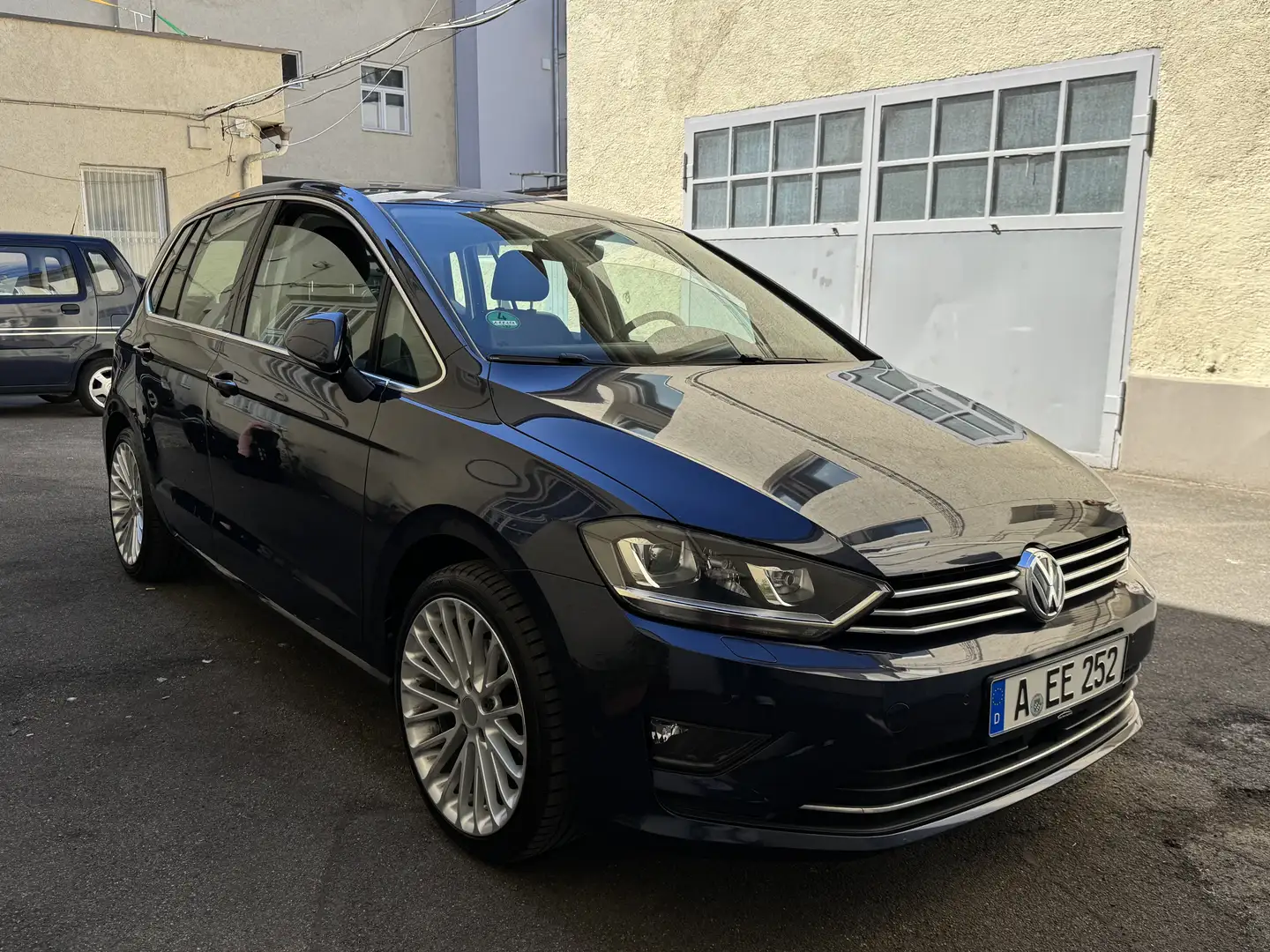 Volkswagen Golf Sportsvan Highline BMT/Start-Stopp Blau - 2