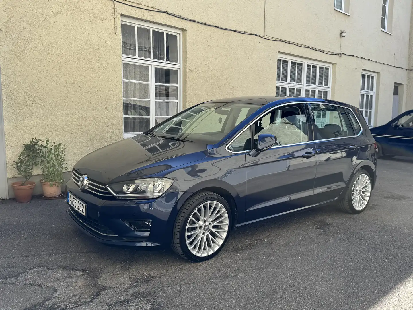 Volkswagen Golf Sportsvan Highline BMT/Start-Stopp Blau - 1