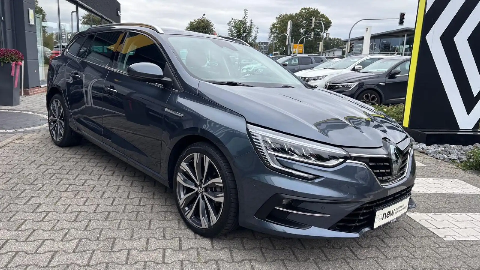 Renault Megane Grandtour Techno TCe 140 EDC Grau - 2