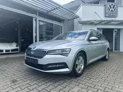 Skoda Superb Combi 2.0TDI DSG STYLE*VC*LED*NAVI*PDC*AHK