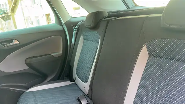 Opel Crossland X view 9