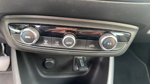 Opel Crossland X view 13