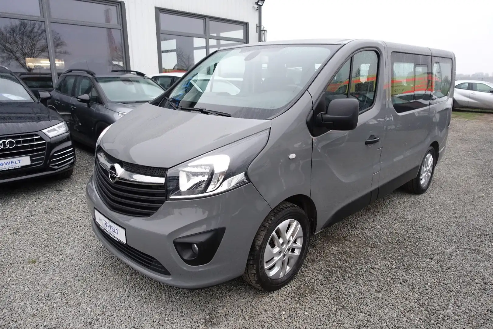 Opel Vivaro 1.6 lückScheckheft 1.Hand TÜVNeu 8 Sitzer Grau - 2