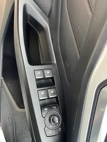 Ford Focus view 23
