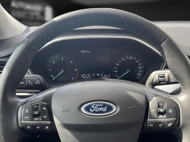 Ford Focus view 20