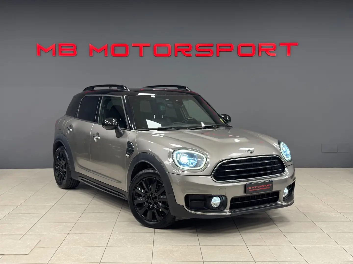 MINI Cooper D Countryman Mini Countryman 2.0 Cooper D auto Argent - 1