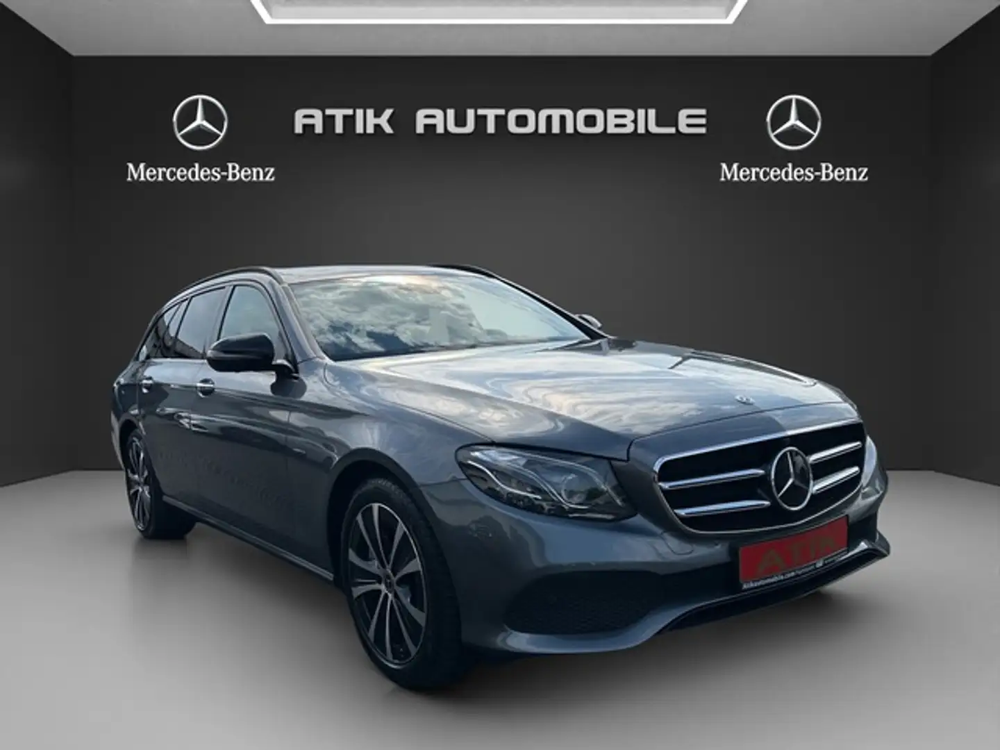 Mercedes-Benz E 300 de T AMG / 4M / PANO / AHK/ BURM /360°CAM Burmest Grau - 1