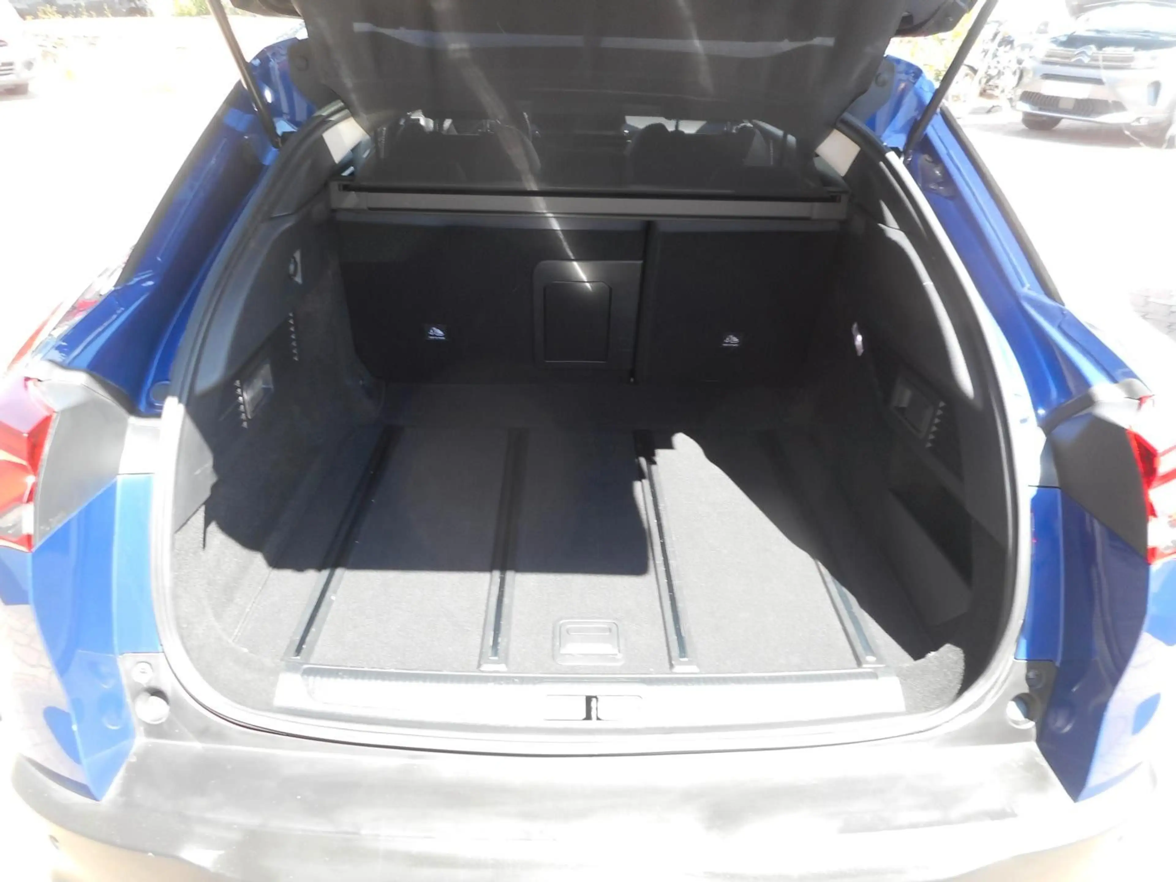 Citroen C5 X Shine PT180 EAT8 Leder, Winterpaket — photo 14