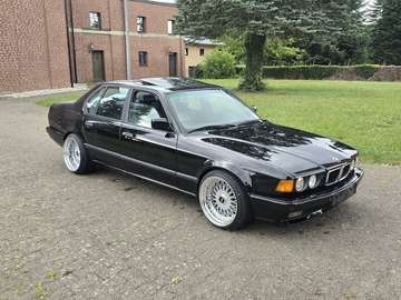 740i V8 Individual BBS RS 18"