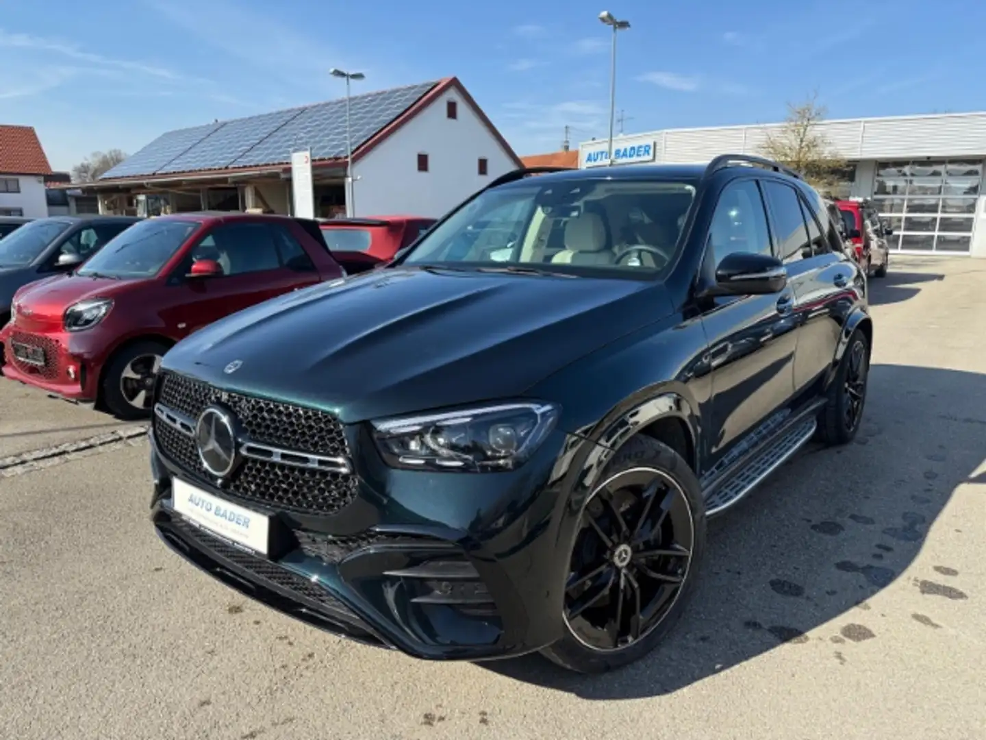 Mercedes-Benz GLE 450 d 4Matic AMG Line Advanced+ Night AHK Grün - 2