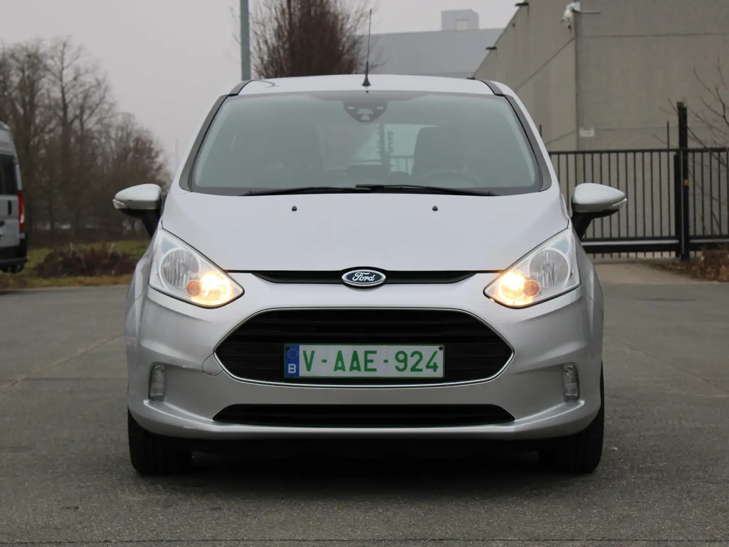 Ford B-Max B-Max 1.0 EcoBoost Trend S Silber - 2