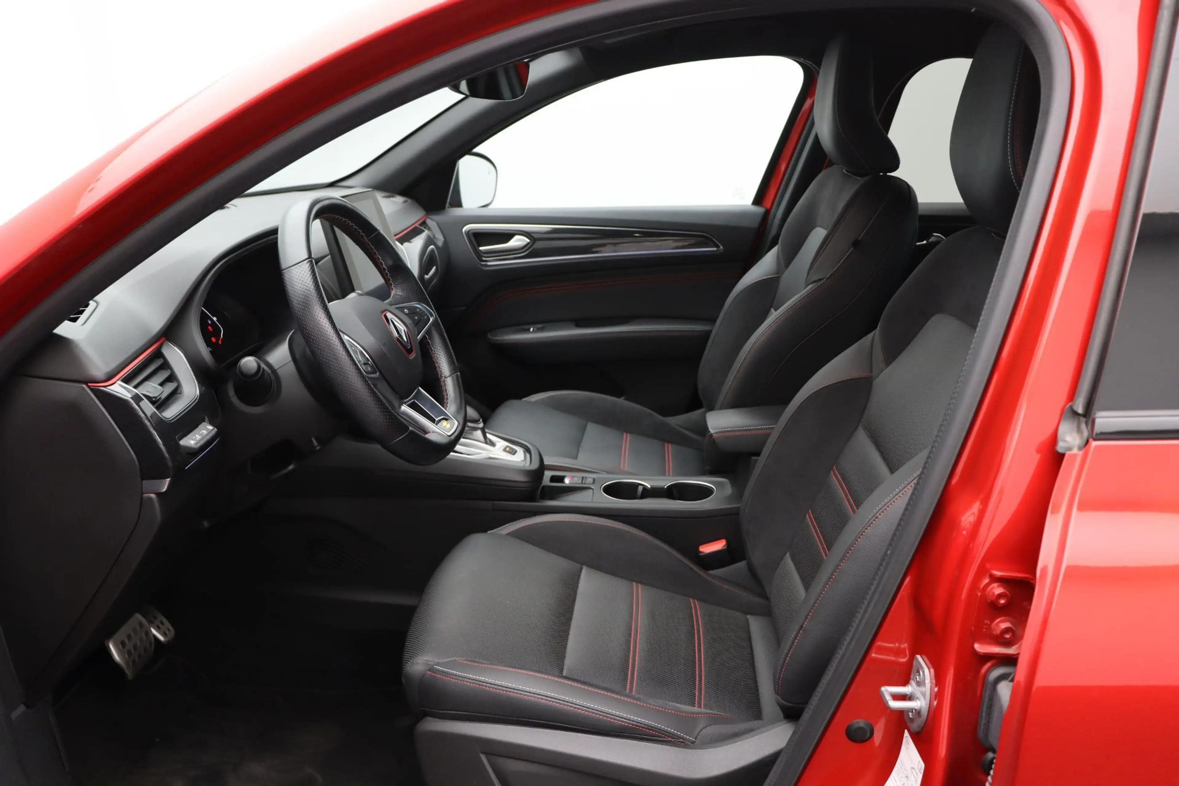 Renault Arkana 1.6 E-Tech hybrid 145 R.S. Line | Stoel - Stuur ve — photo 12