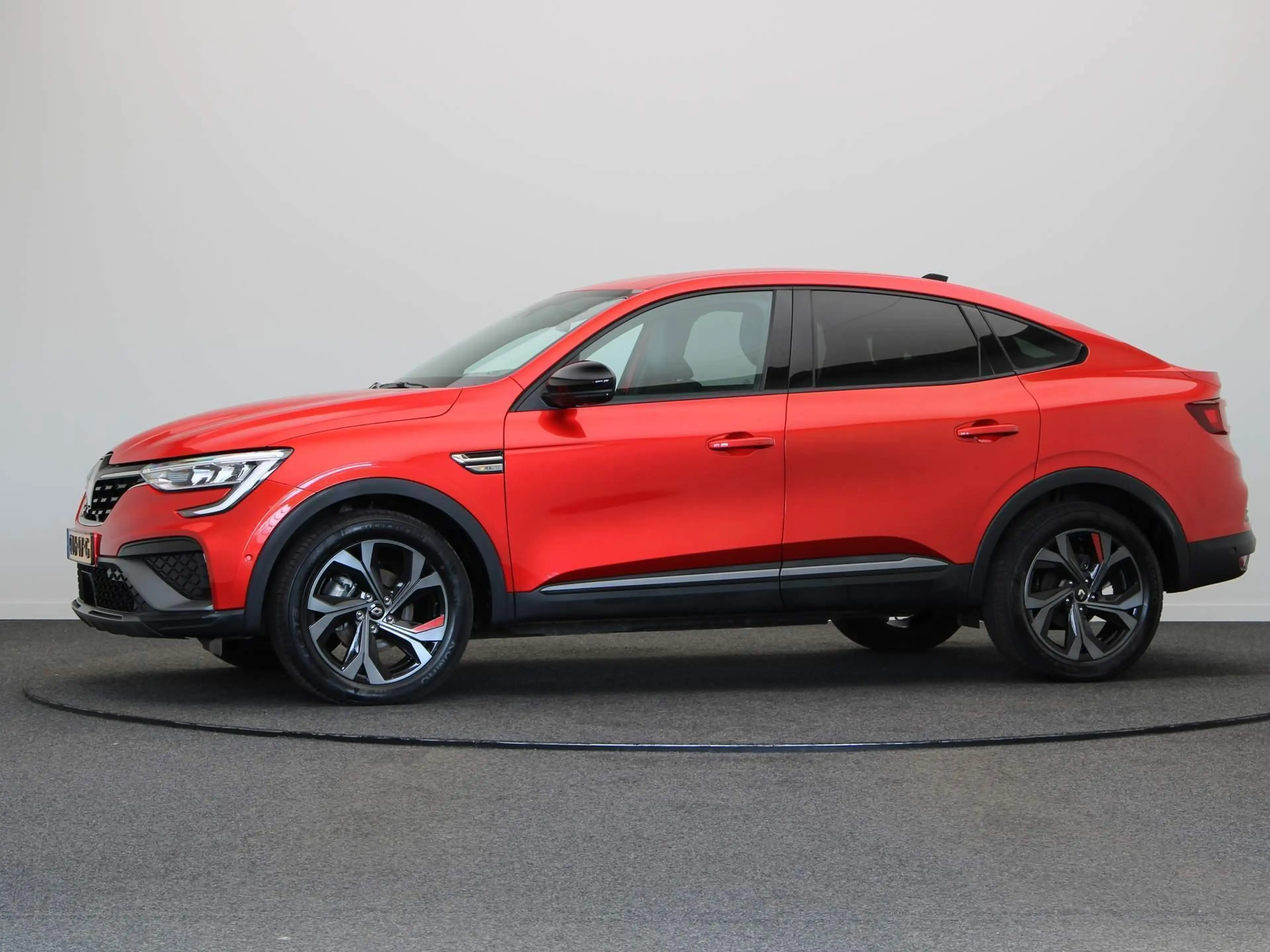 Renault Arkana 1.6 E-Tech hybrid 145 R.S. Line | Stoel - Stuur ve — photo 4