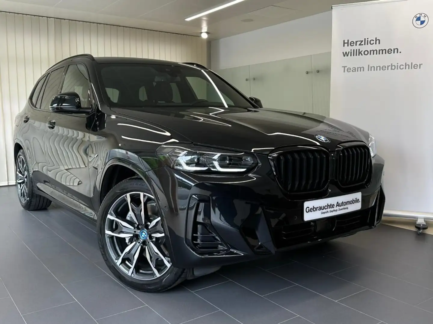 BMW X3 xDrive30e Schwarz - 1