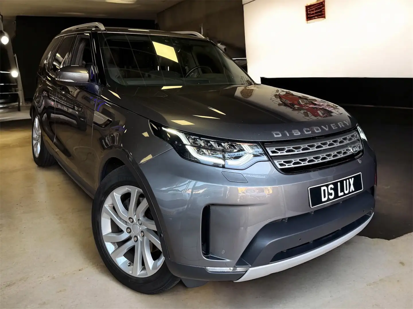 Land Rover Discovery 2.0 TD4 244CH LED PANO **7 PLACES** Gris - 1