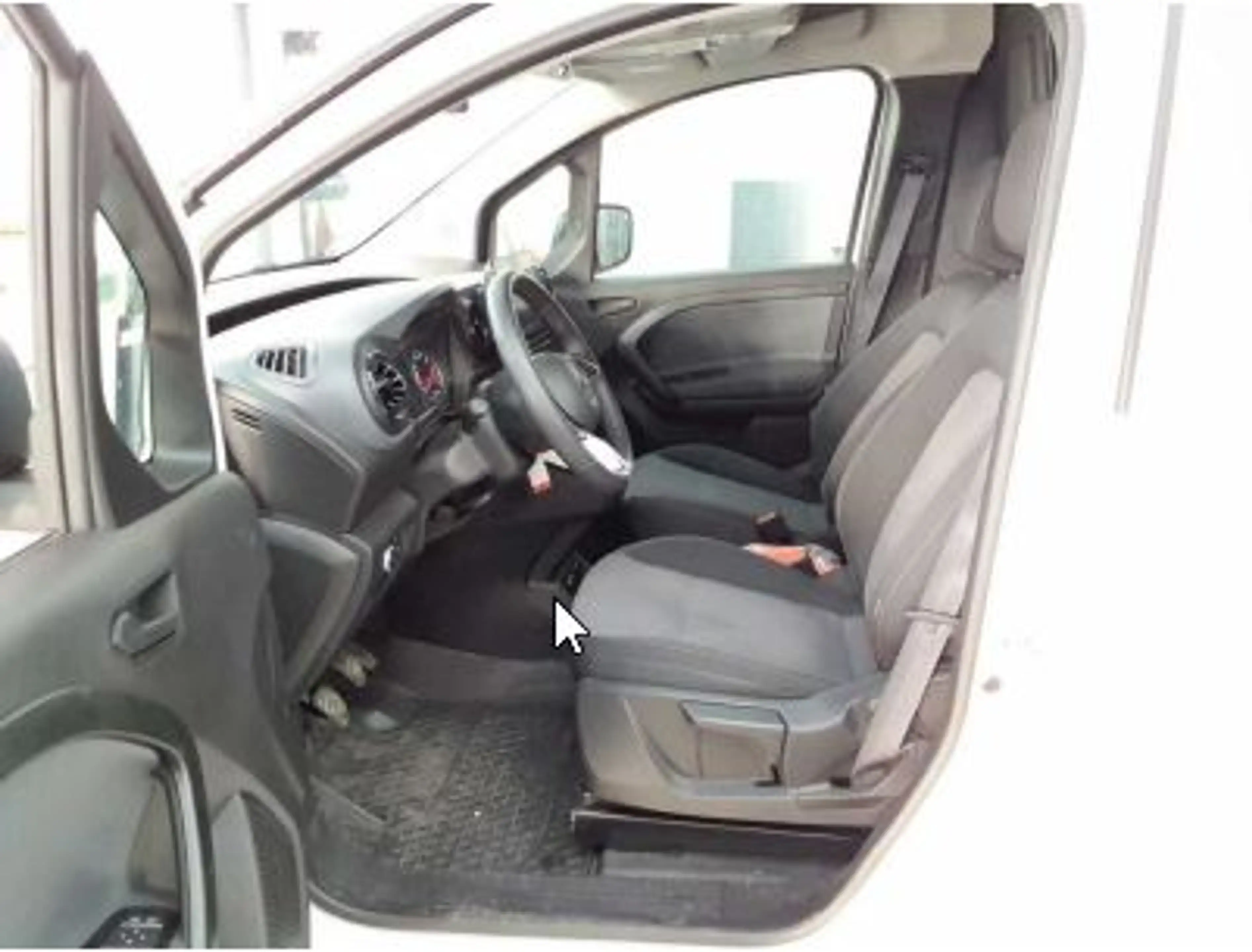 Mercedes-Benz Citan 110 Kasten BASE KLIMA*MBUX*KAM*AHK — photo 4