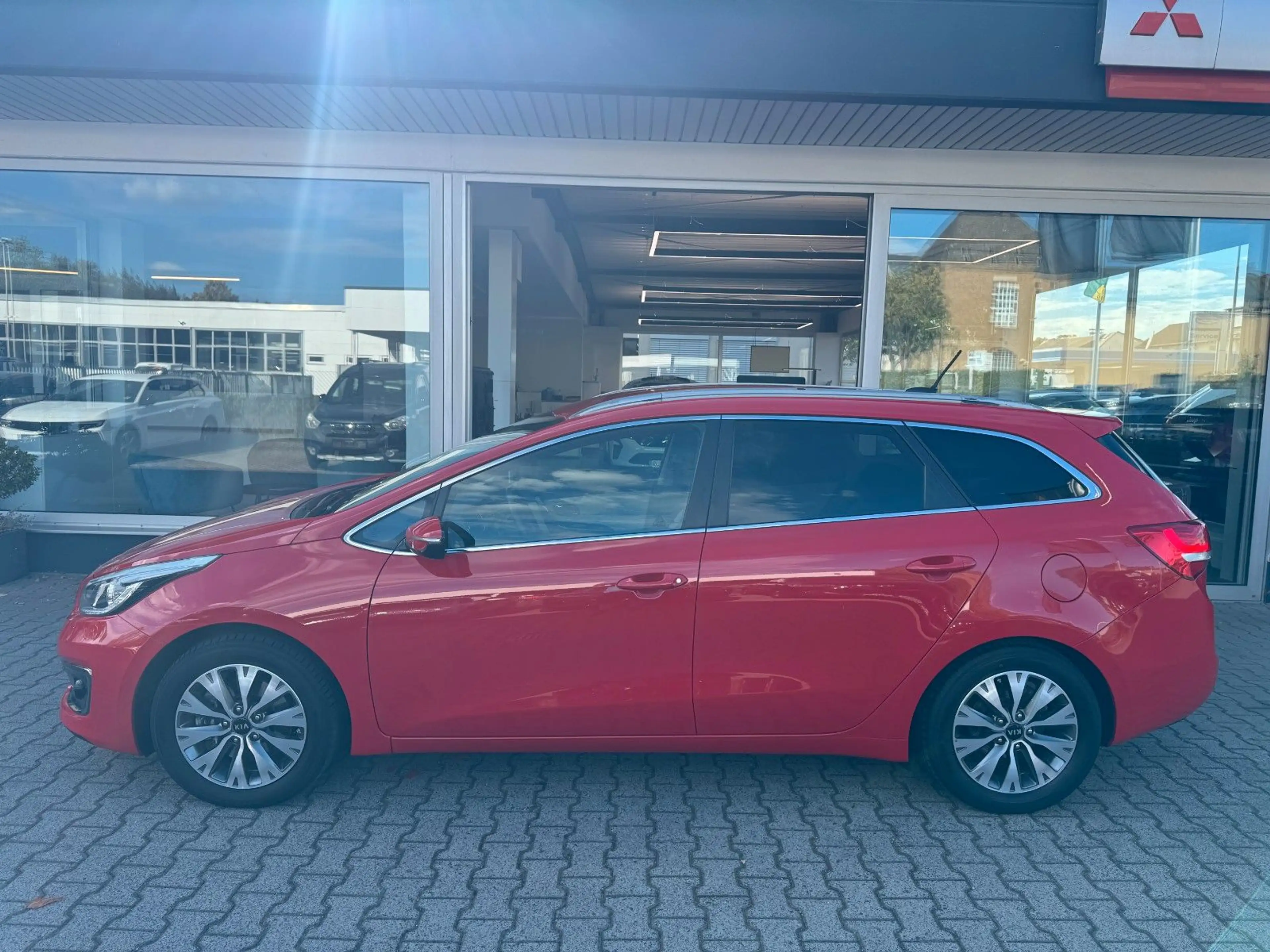 Kia Ceed SW / cee'd SW cee'd *PDC*AHK*SHZ*NAVI* — photo 3