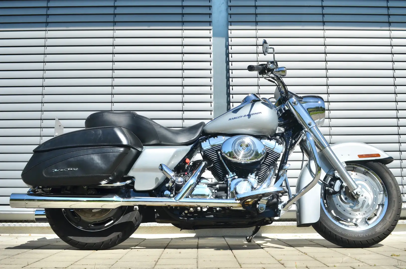 Harley-Davidson Road King FLHRSI mit vielen Extras in TOP-Zustand Argintiu - 1